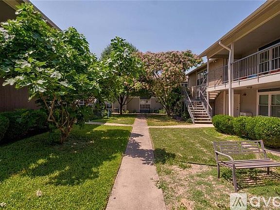 5th image of 2450 Ashdale Dr APT 215