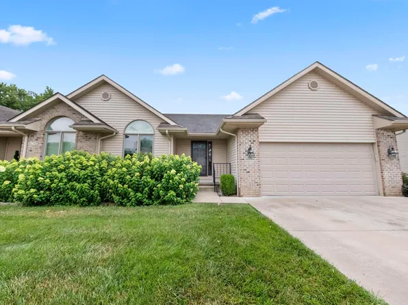 208 Condominium Dr, Grayson, KY 41143