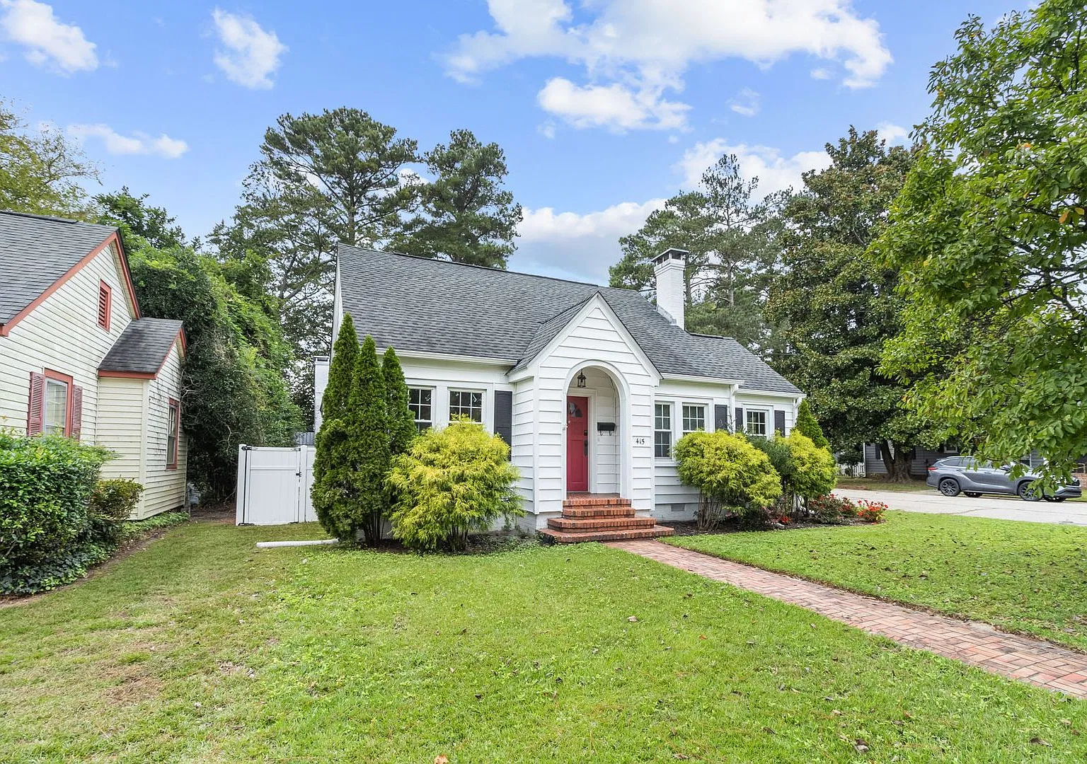 4 Bedroom 3 Bath in Haymount- Available through June 1, 2027 only! — Photo 2