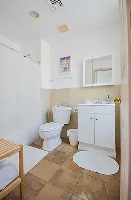 Rented by Nooklyn NYC LLC | media 8