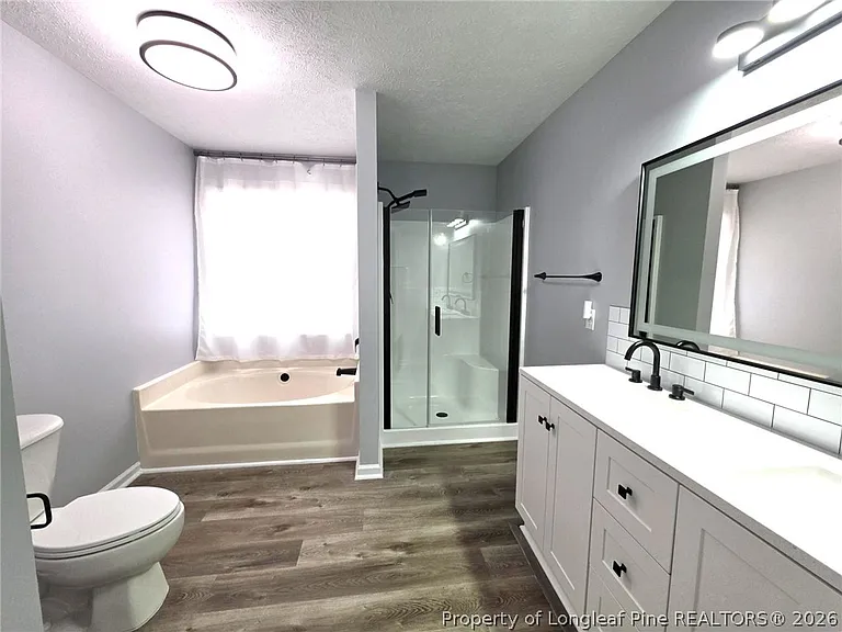 910 Foxhunt Ln — Photo 21