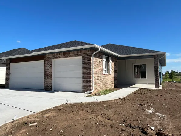 1742 N Forestview Ct, Wichita, KS 67235