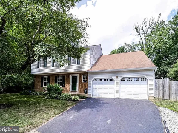 6110 Franconia Station Ln, Alexandria, VA 22310