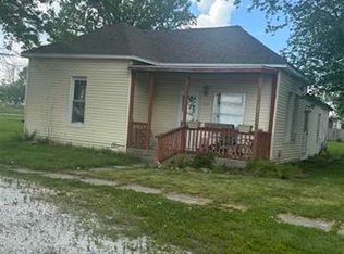 211 W Main Cross St, Timewell, IL 62375