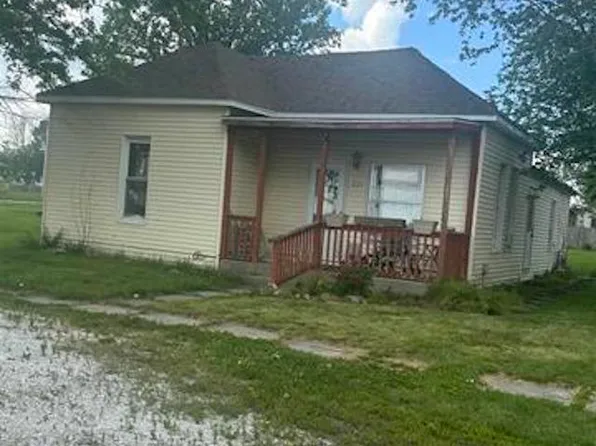 211 W Main Cross St, Timewell, IL 62375