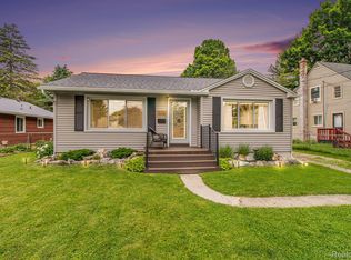 305 Garland St, Davison, MI 48423
