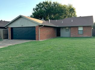 2806 Liberty Ln, Enid, OK 73703