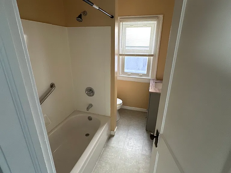 1843 Grantham Rd #A — Photo 11