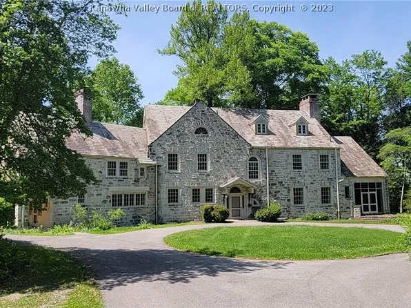 909 Lower Ridgeway Rd, Charleston, WV 25314