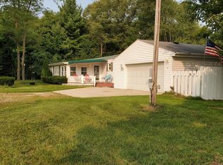 4998 Mechanic Rd, Hillsdale, MI 49242