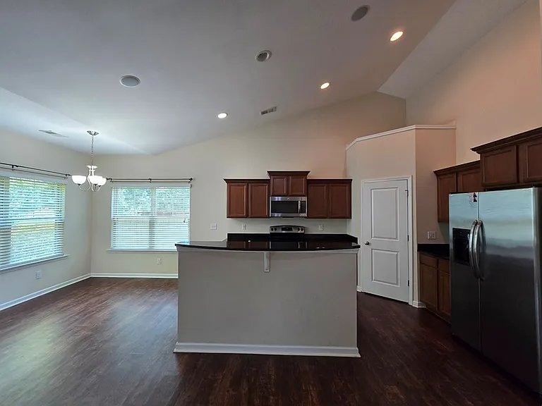 1833 Talisker Dr — Photo 6