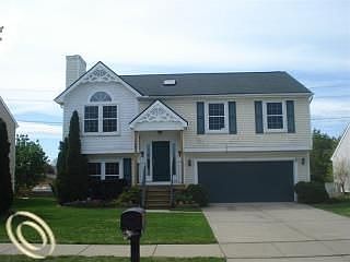 1st image of 459 Victorian Ln #106
