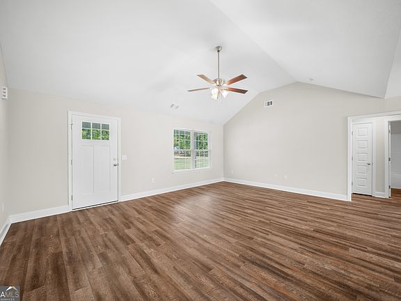 5th image of 77 B Stubbs Rd