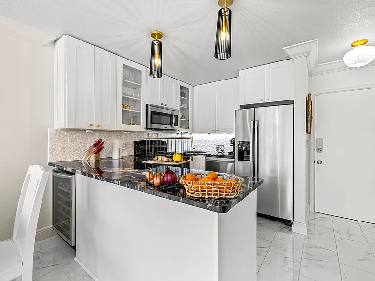 2400 S Ocean Dr #913 — Photo 2