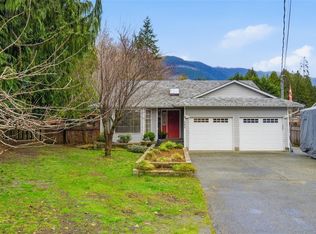 203 Greendale Rd, Lake Cowichan, BC V0R 2G1