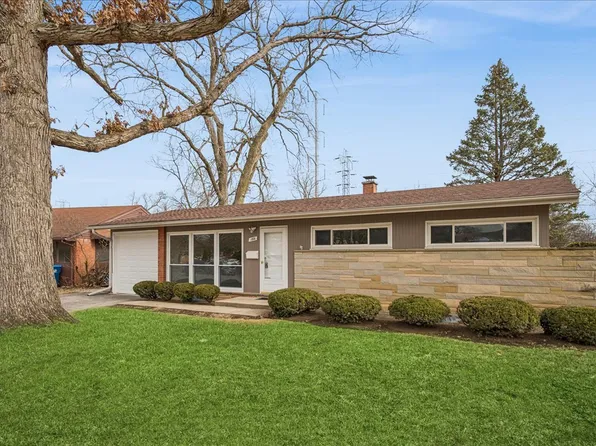 1001 Longaker Rd, Northbrook, IL 60062