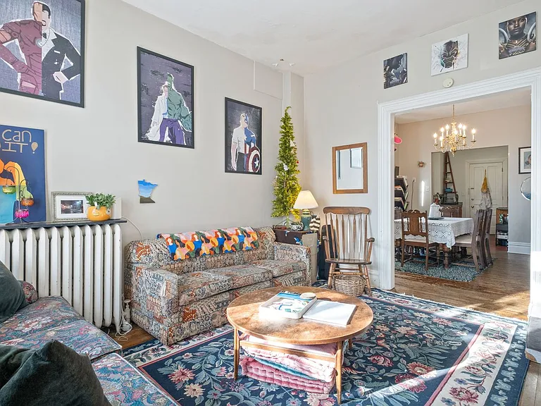 223 Bates Ave — Photo 4