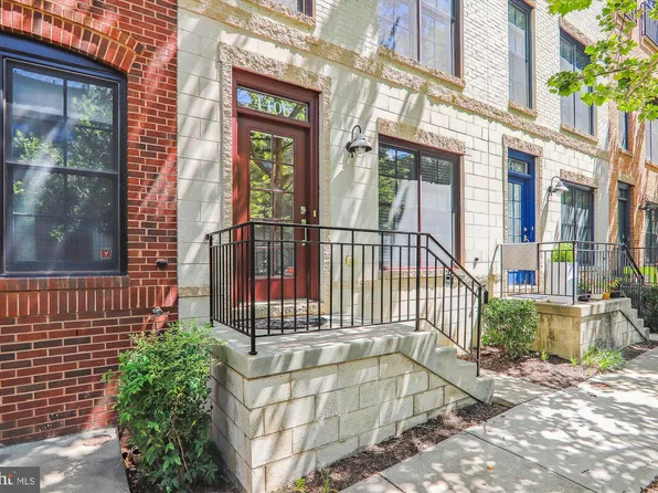 4406 Longfellow St, Hyattsville, MD 20781