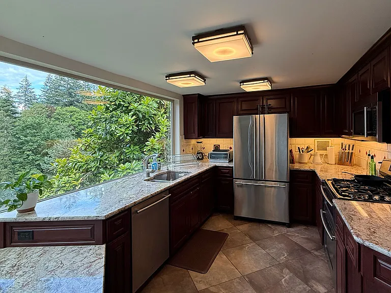 Modern kitchen, remodeled in 2009