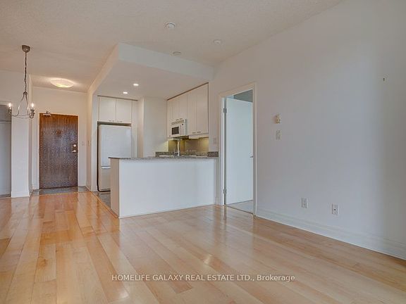 3rd image of 88 Palace Pier Ct #311