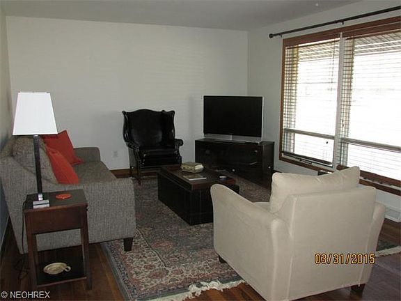 4th image of 372 Clearfield Dr