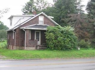 1153 Shenango Rd, Beaver Falls, PA 15010