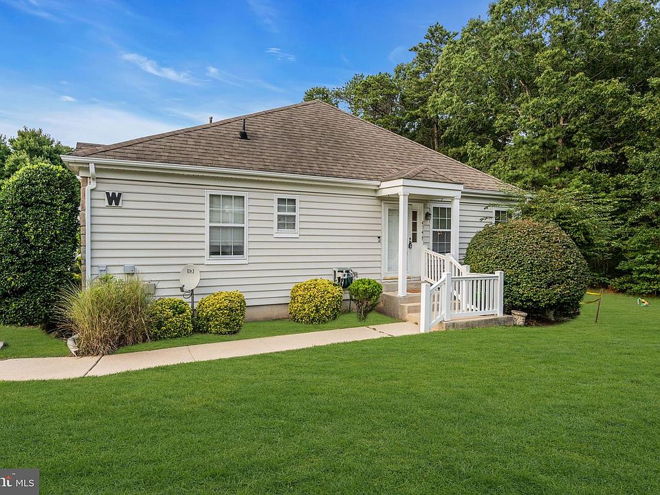 1st image of 4744 Andorea Dr