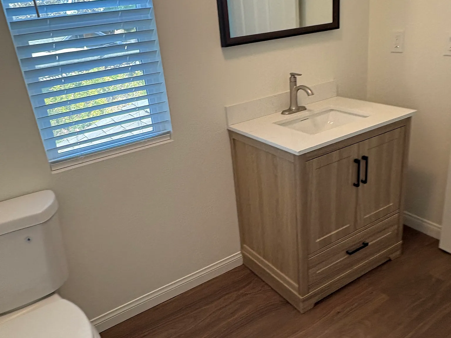 2 bed, 700 sqft, $1,700 — Photo 2