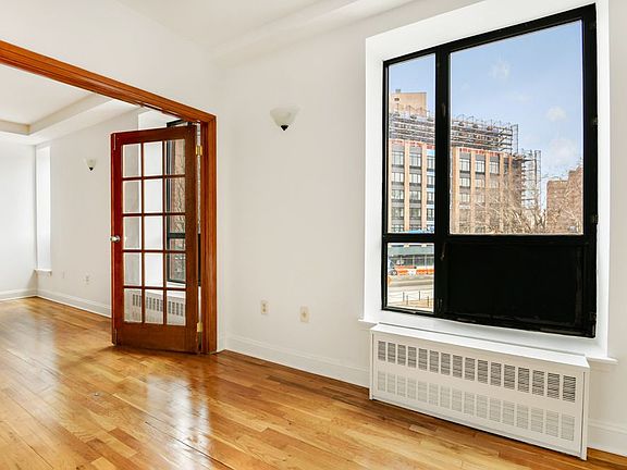 3rd image of 471 Vanderbilt Ave APT 2B