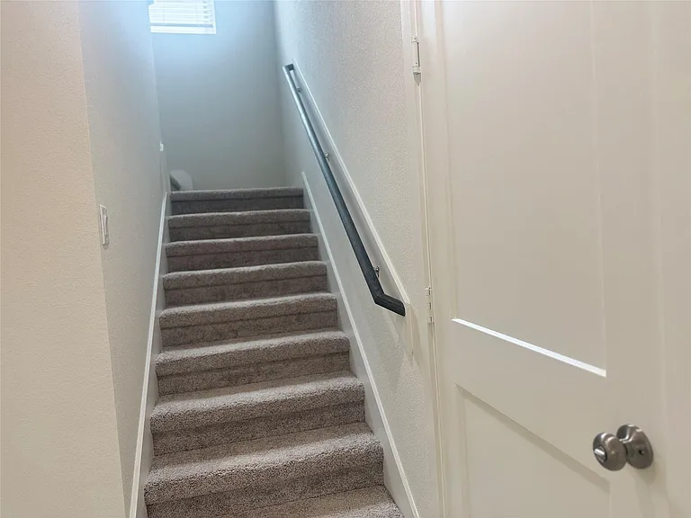 7942 Alset Dr — Photo 10