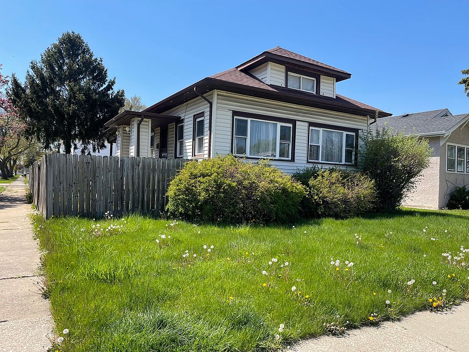 1st image of 318 S 9th Ave