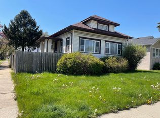 318 S 9th Ave, Maywood, IL 60153