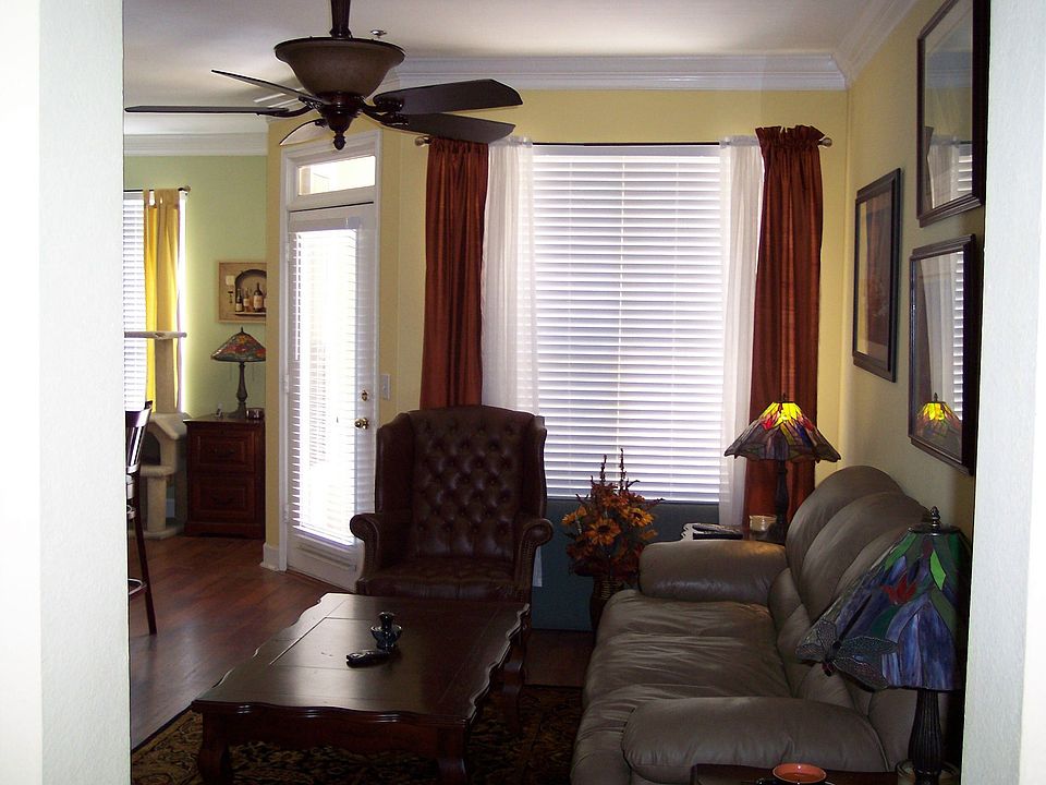 2nd image of 3777 Peachtree Rd #422