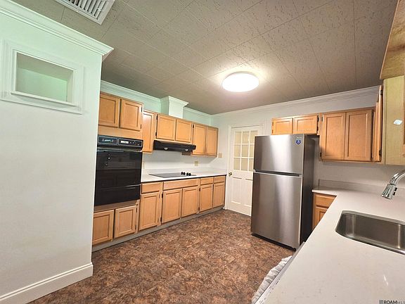 5th image of 2351 Sweetleaf St