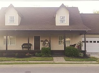 304 W Race St, Odon, IN 47562