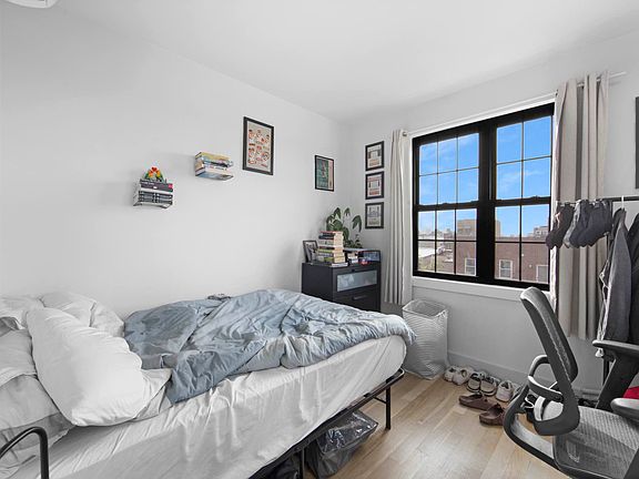 2nd image of 83 Starr St #4A