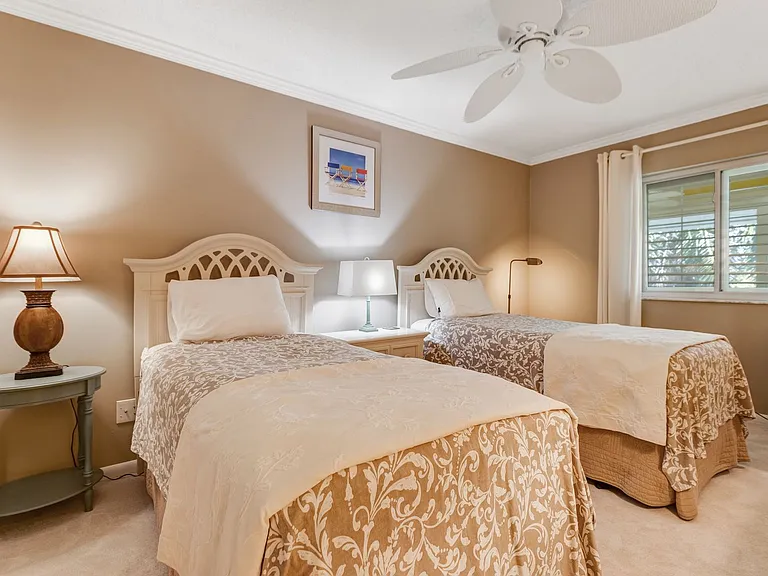 4126 Belair Ln #B10 — Photo 21