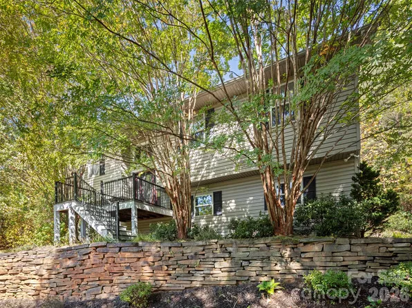 22 Evening Shade Dr, Weaverville, NC 28787