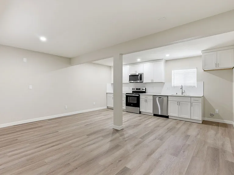 MAGNOLIA WEST APARTMENTS- RIVERSIDE, CA — Photo 47