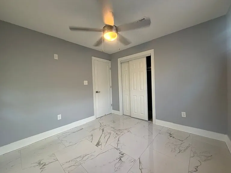 2704 General Moore Ave — Photo 6