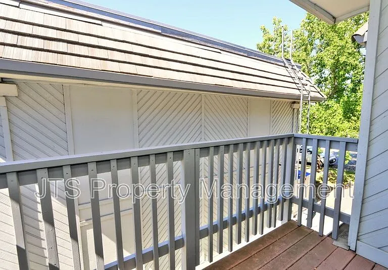2515 Merrychase Dr #S — Photo 43