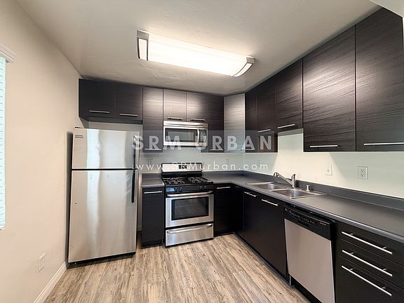 5th image of 4674 1/2 36th St