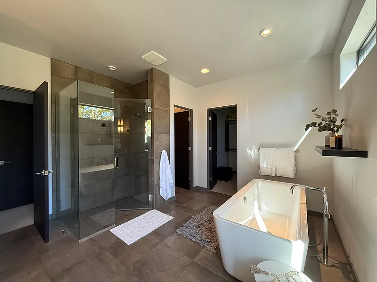 61557 Hosmer Lake Dr — Photo 16