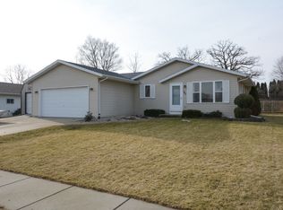 141 Emily Ln, Darien, WI 53114