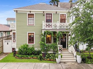 1305 Post Office St, Galveston, TX 77550