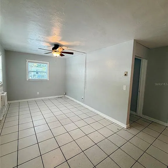 908 Beverly Ave #C — Photo 4