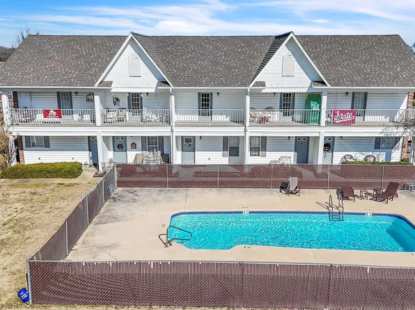 202 Tomlinson Dr APT 8C, Starkville, MS 39759