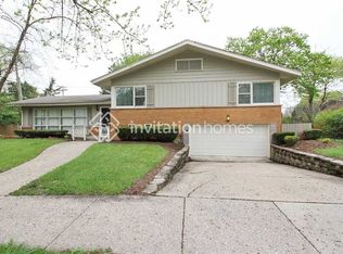 1036 Braemar Rd, Flossmoor, IL 60422