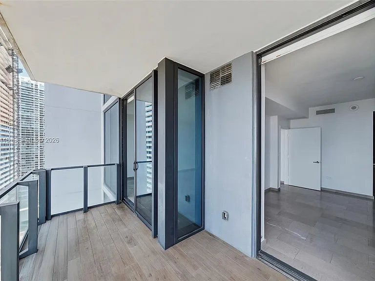 88 SW 7th St #2008 — Photo 4