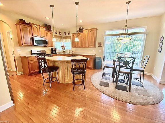 2nd image of 7405 Diamondback Ave NW